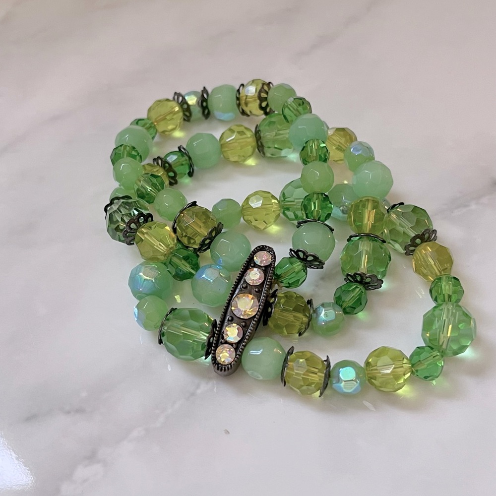 🌸3/$25 Vintage Triple Strand Green Beaded Rhinestone Stretch Bracelet Faceted - Picture 9 of 16